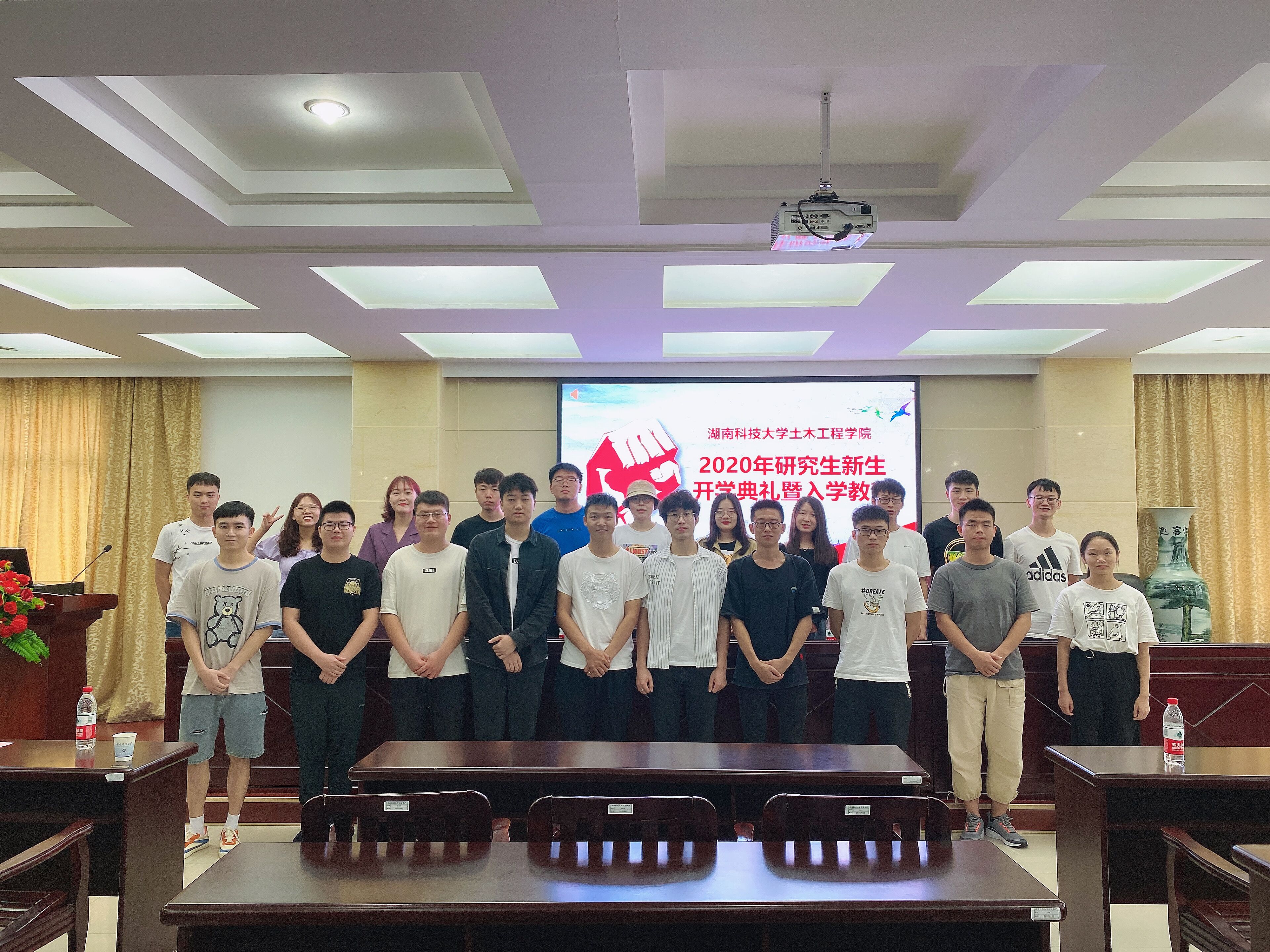 18905bc7e75a41dcb807282f22d0f59e.jpg 18905bc7e75a41dcb807282f22d0f59e.jpg