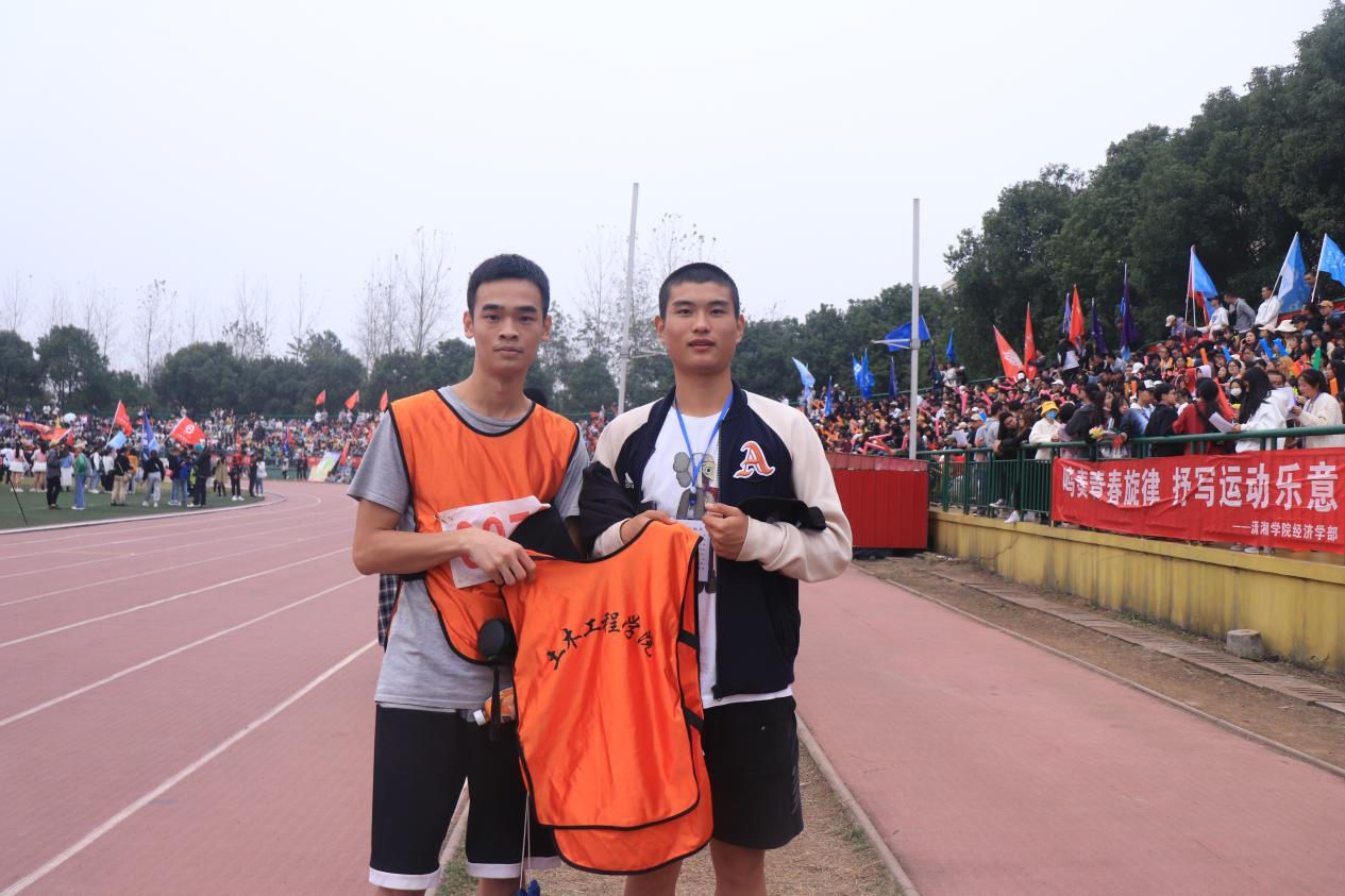 3ebb885693f74d36af89bd93552b9016.png 图片6.png