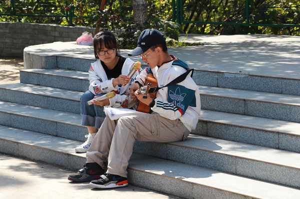 b27ff46ff7b44ccf81dabb673dfffdfb.png 图片2.png