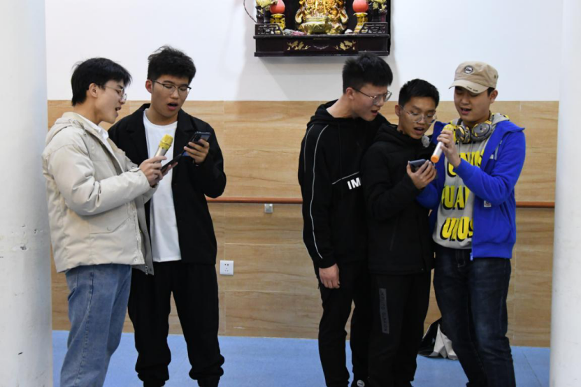 825bbb7174f4489dbc6a5ac3fb7d7b99.png image.png