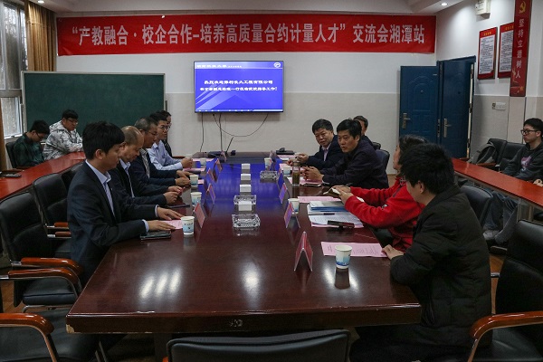 ca463ead03c24fb1bf8c7a370123dd7d.jpg IMG_2165.jpg