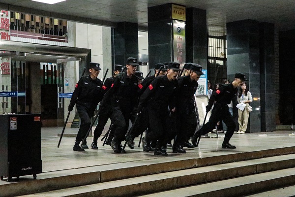 86c37f155bd148afbe3dd286fdd7a5cd.jpg IMG_6079.jpg